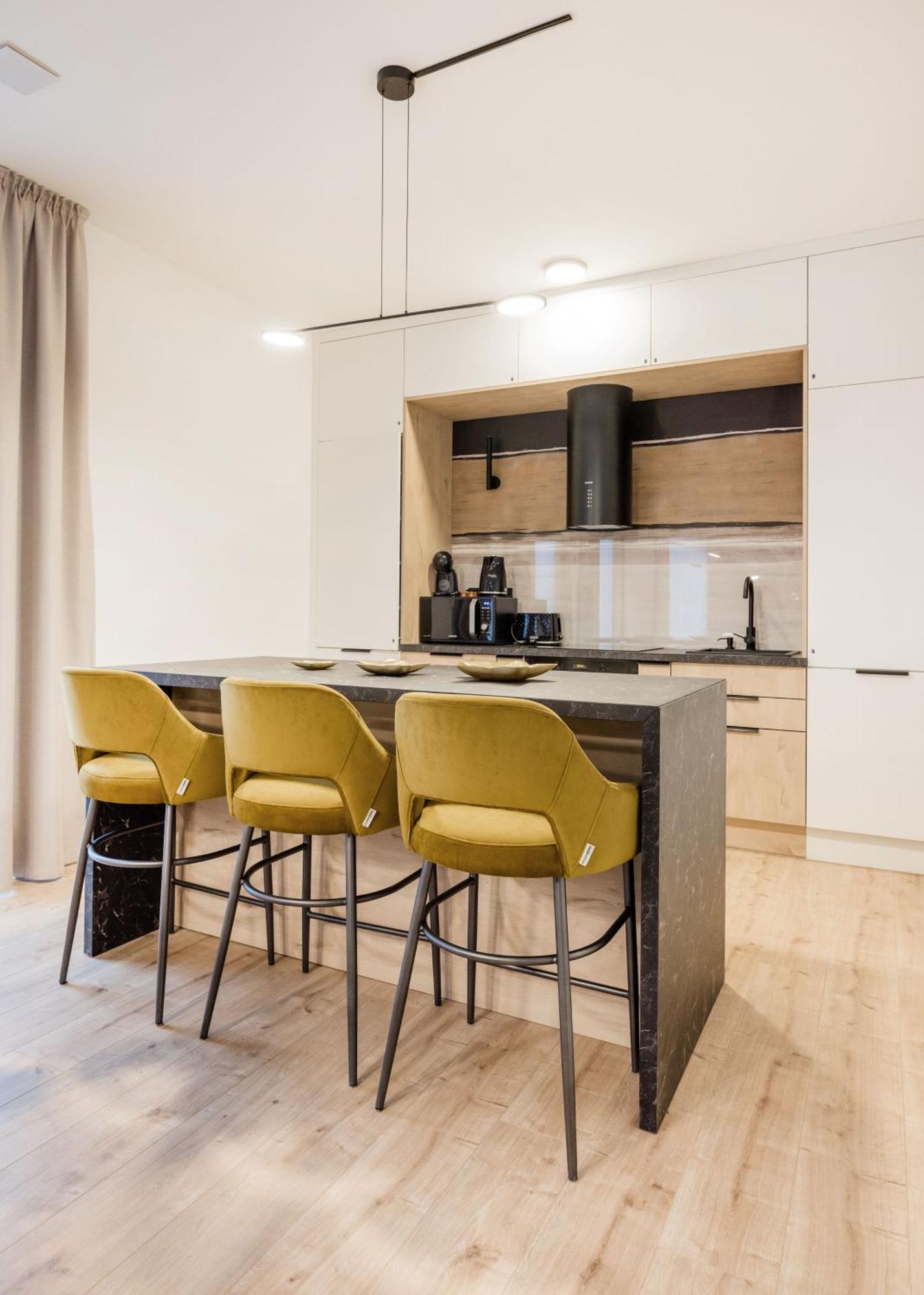 Skyline Living - Penthouse With Terrace And Parking Apartment *